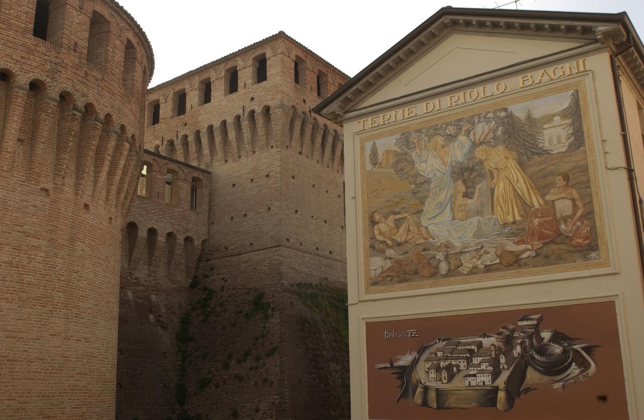 Hotel Antico Borgo Riolo Terme Exterior photo