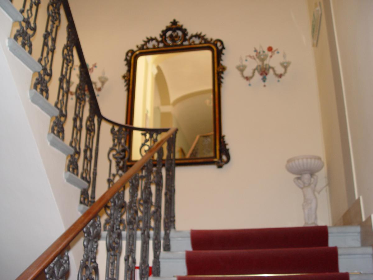 Hotel Antico Borgo Riolo Terme Exterior photo
