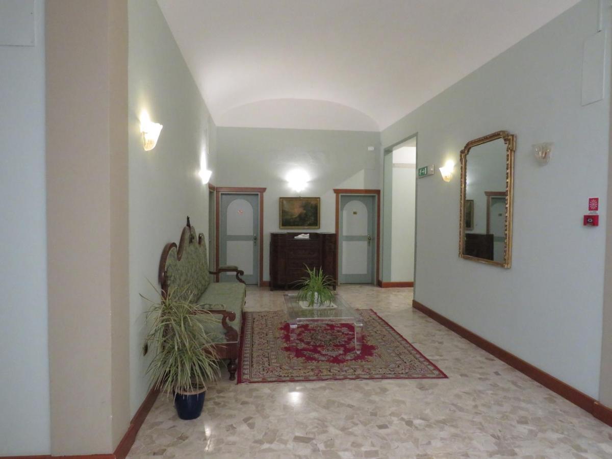 Hotel Antico Borgo Riolo Terme Exterior photo